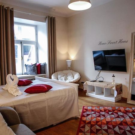 Dream Stay - Cosy Old Town Studio Near Main Square Tallinn Extérieur photo