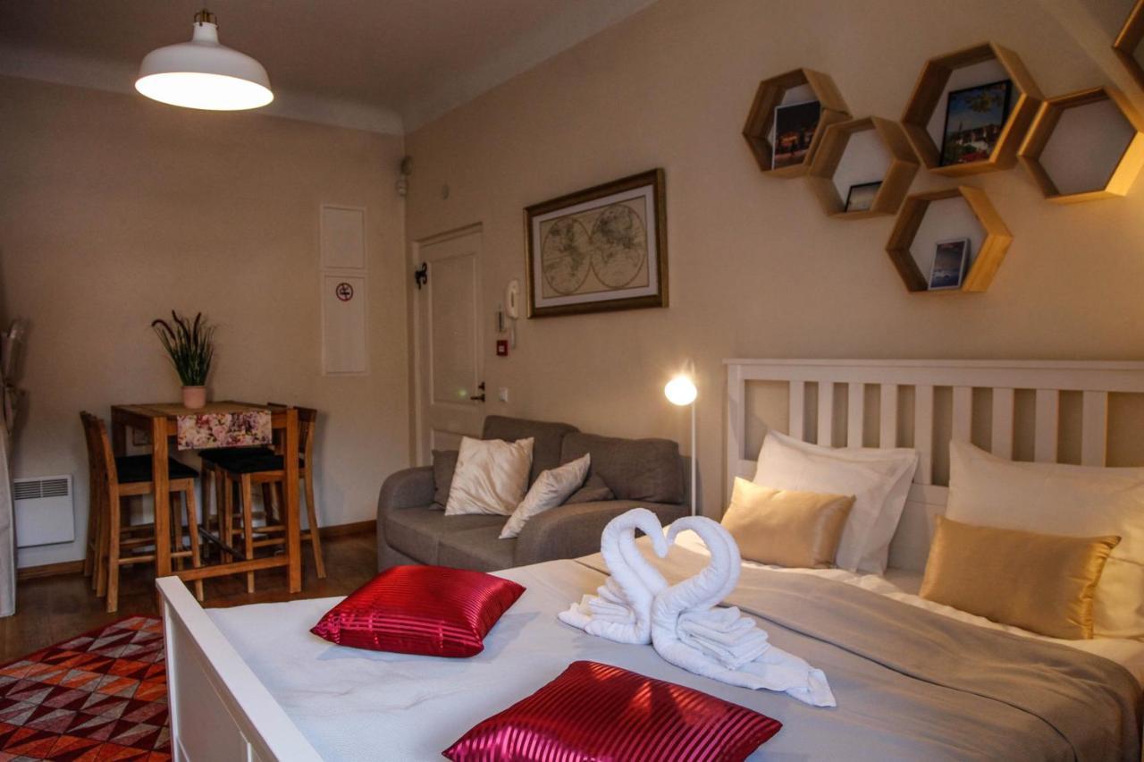 Dream Stay - Cosy Old Town Studio Near Main Square Tallinn Extérieur photo