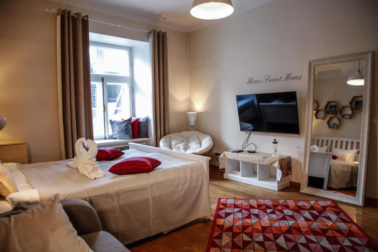 Dream Stay - Cosy Old Town Studio Near Main Square Tallinn Extérieur photo